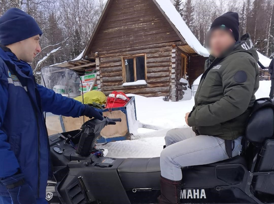 В горах Челябинской области эвакуировали туриста, прошедшего 14 километров с протезом ноги