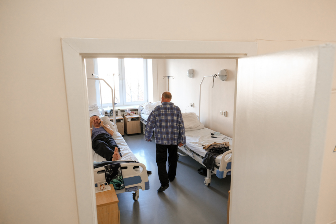 С южноуральцами поделились лайфхаками по облегчению боли при артрите