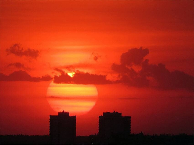 Челябинцы поделились снимками «кровавого» заката | Pchela.news - Новости в Челябинске