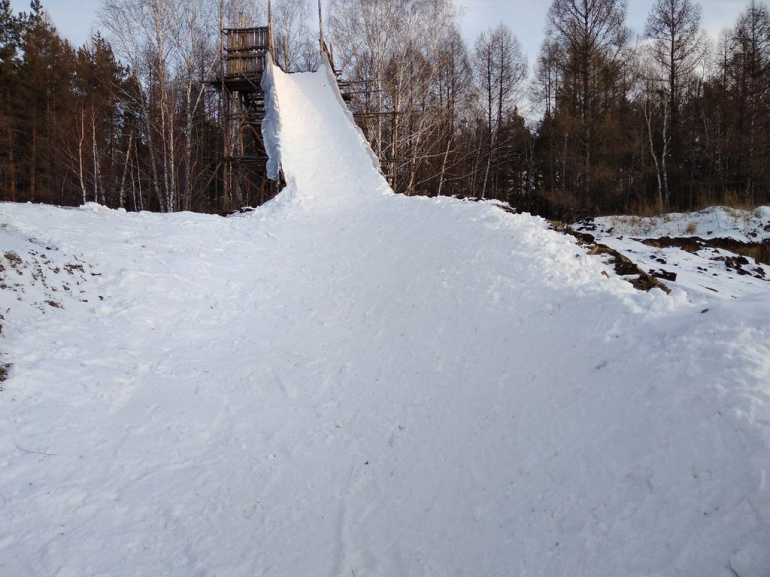 Тюбинги челябинск. Город перемен Челябинск тюбинг. Комсомольский парк верхний Уфалей тюбинги. Тюбинги Коркино Песчанка. Тюбинг центр на первом озере Челябинск.