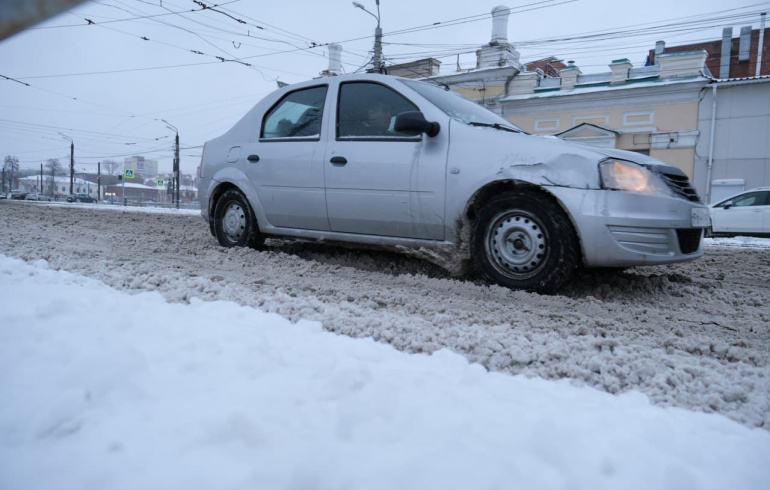 Из-за сильных снегопадов в Челябинской области ограничили движение ...