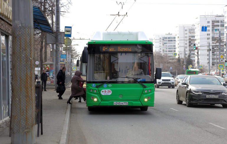 75 маршрутка челябинск. Остановка общественного транспорта. Маршрутный автобус. Отменить автобусы. 15 Автобус Челябинск.