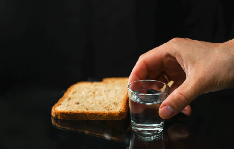 В Челябинской области с начала года от отравления метанолом скончались ...